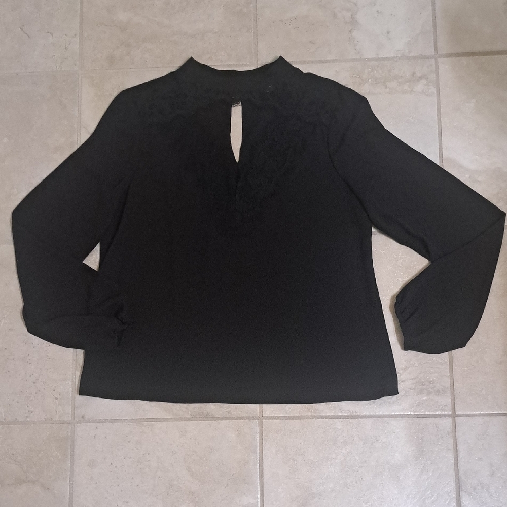 WAYF Elegant Black/Lace Medium Women's Top